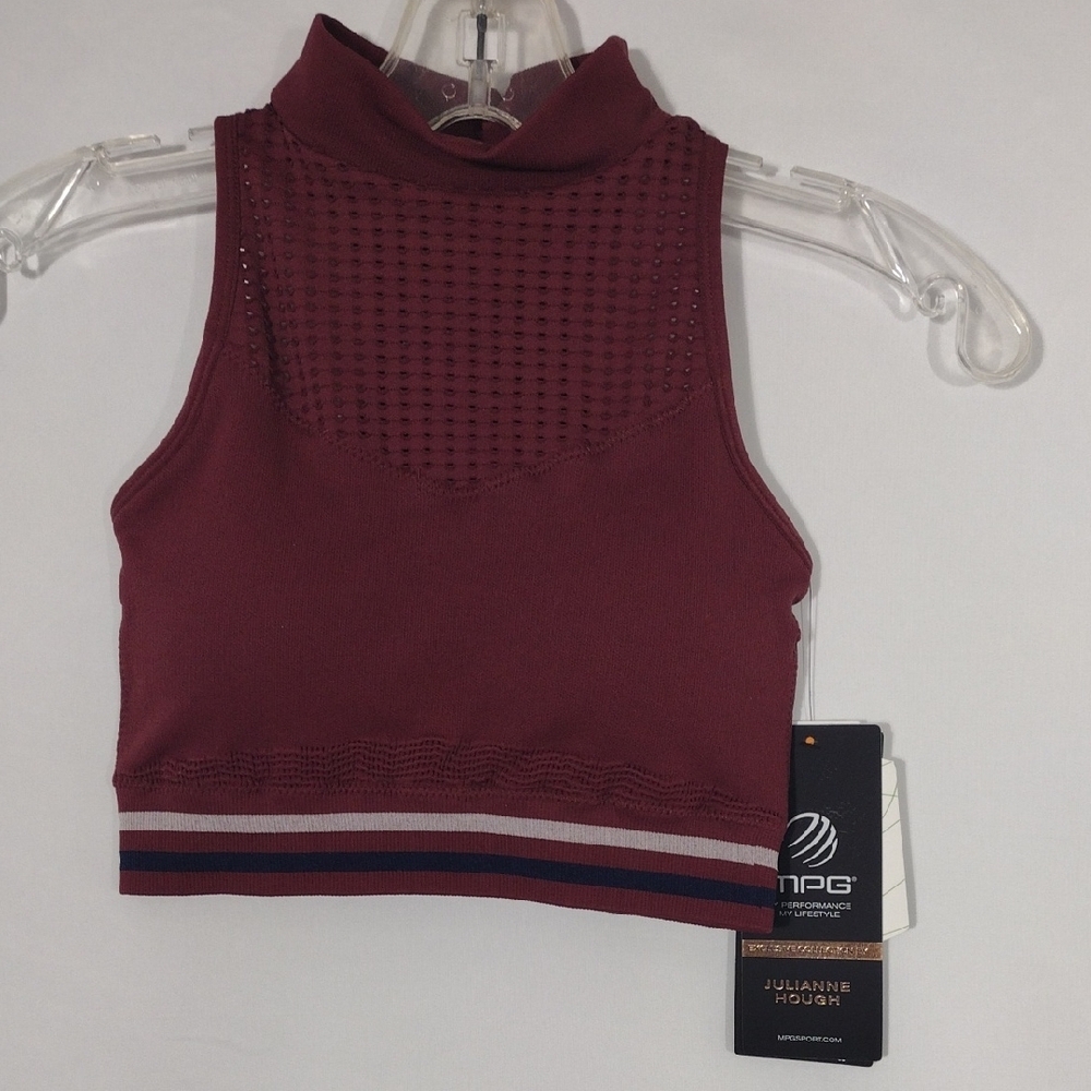 NWT MPG Sport Julianne Hough Infinity 360 Maroon Port Sports Bra Size XS/S